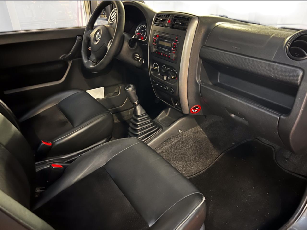 Suzuki Jimny 1.3i 16V cat 4WD JLX Più Perfetta Si Neopatentati