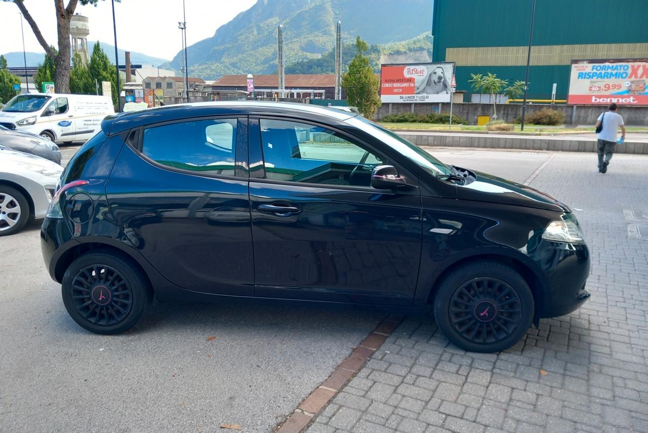 Lancia Ypsilon 1.2 EURO 6 Platinum