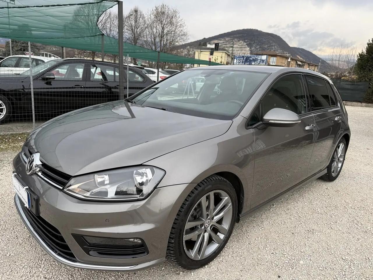 Volkswagen Golf 7 1.6 Tdi Dsg 110cv R-line Edition Uniporp E6