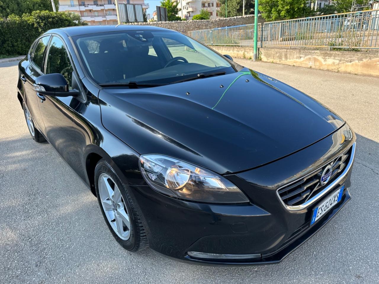 Volvo V40 D3 Kinetic 1.6 DIESEL 2013 - NAVI, MANUALE