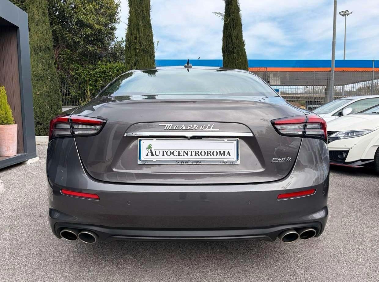 Maserati Ghibli V6 Modena