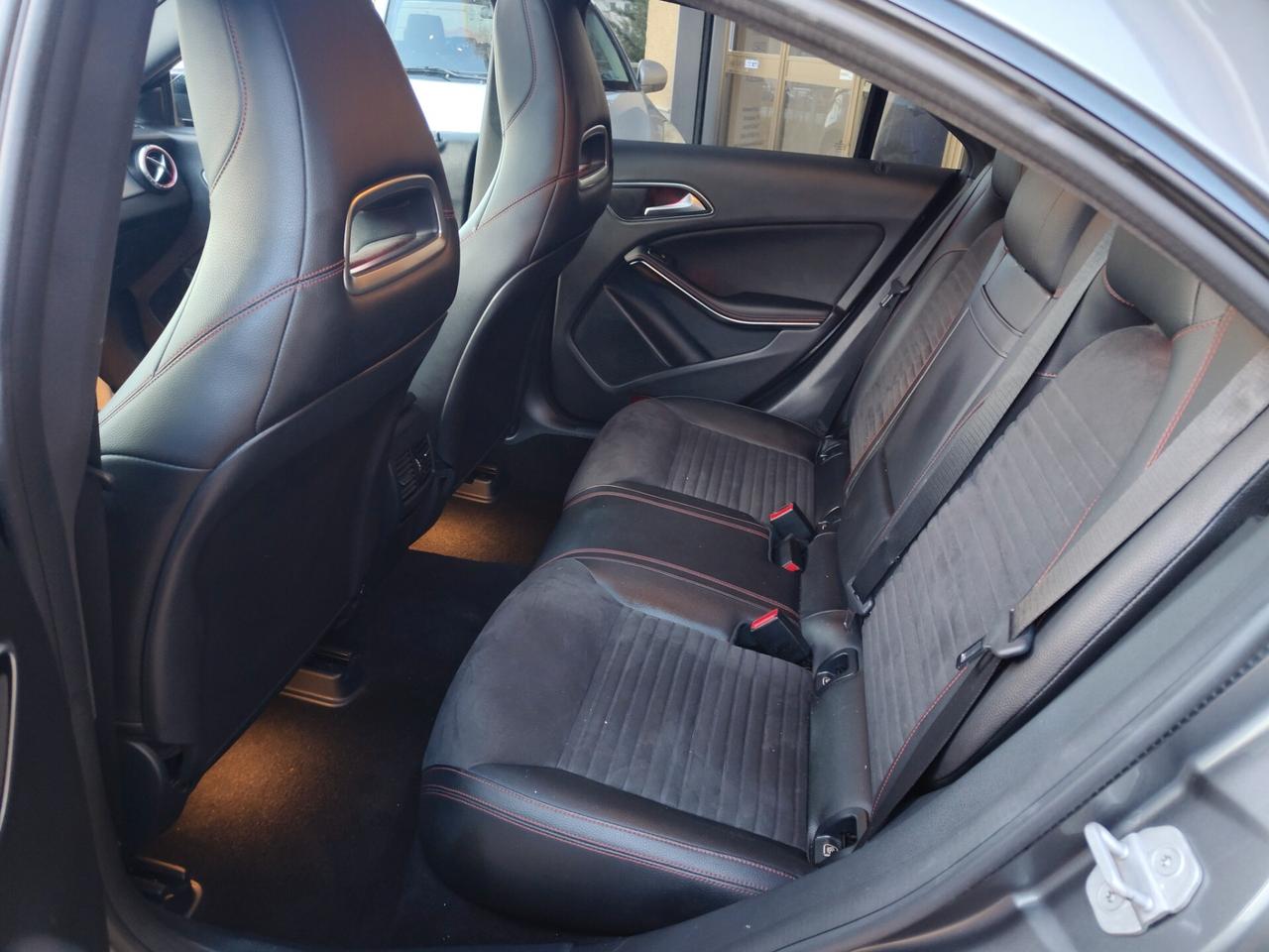 Mercedes-benz CLA 220 d 4Matic Automatic Premium