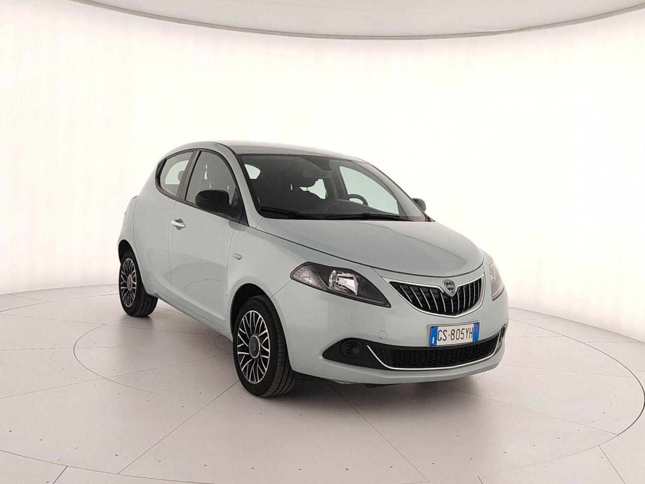 Lancia Ypsilon 1.0 FireFly 5 porte S&S Hybrid Platino