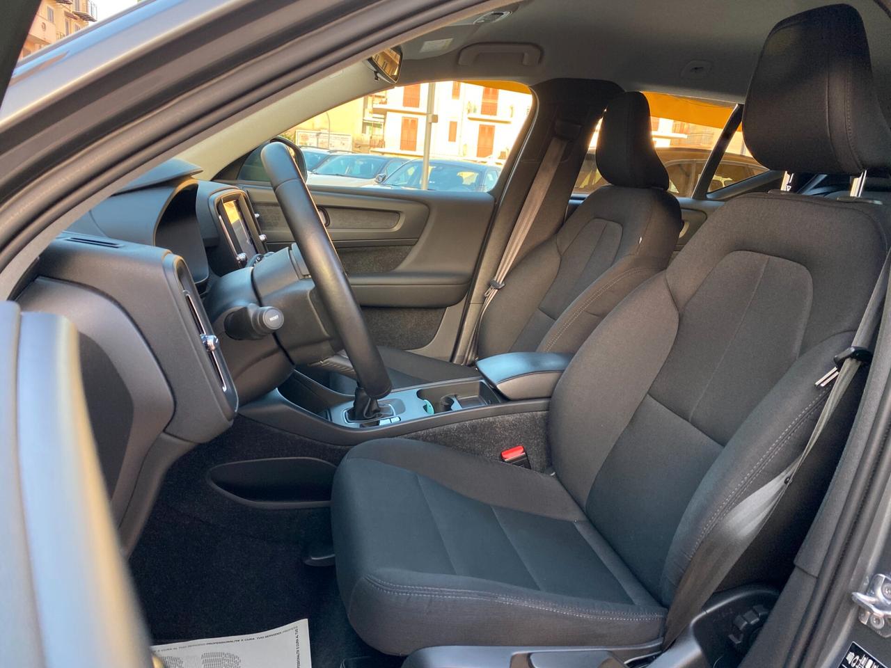 Volvo XC40 D3 Momentum 2.0 TDI 150CV