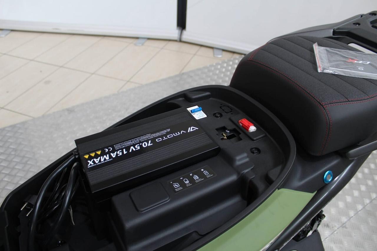Super Soco CPX CPX PRO doppia batteria