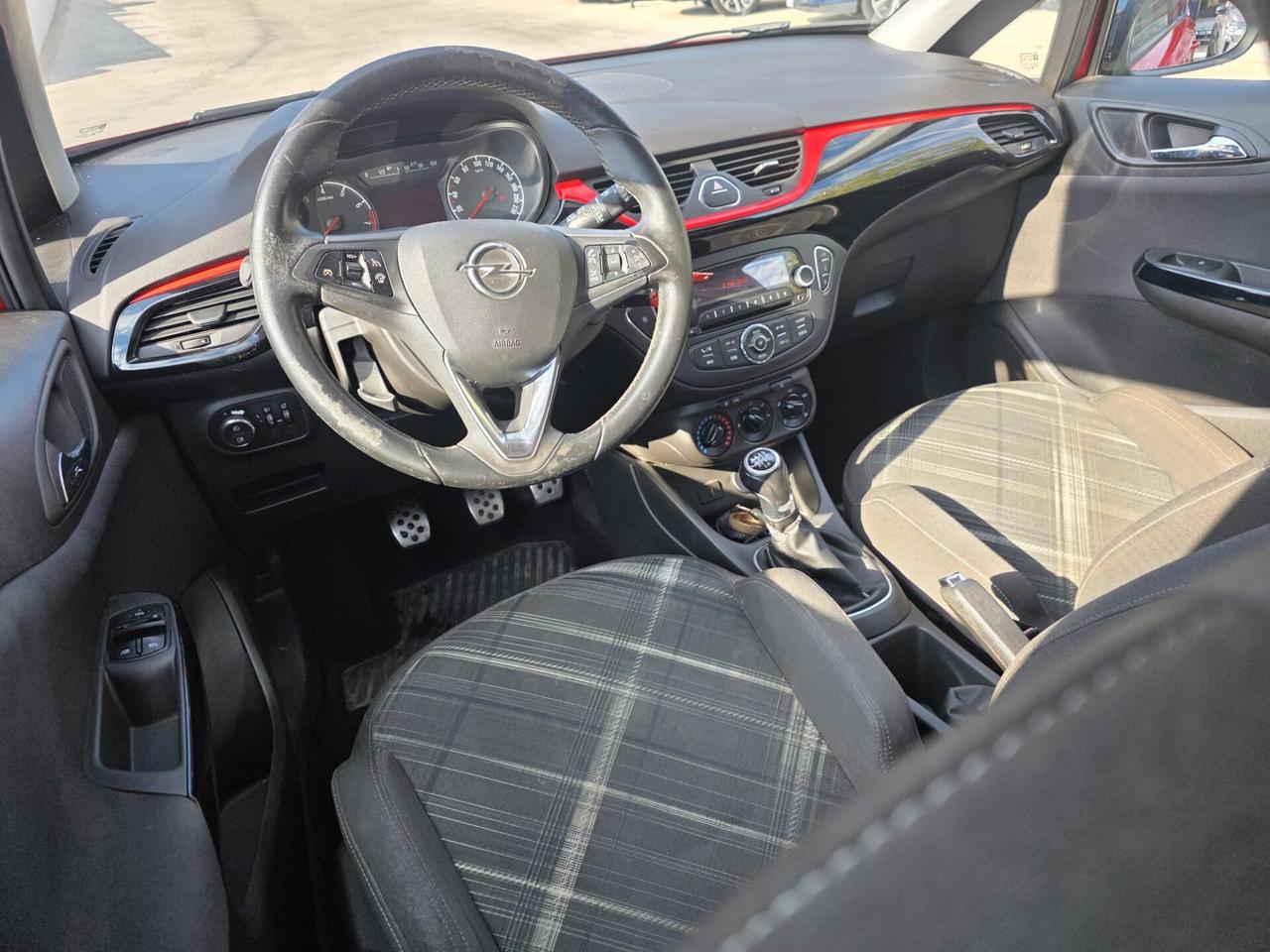 Opel Corsa 1.4 90CV GPL Tech 5 porte b-Color