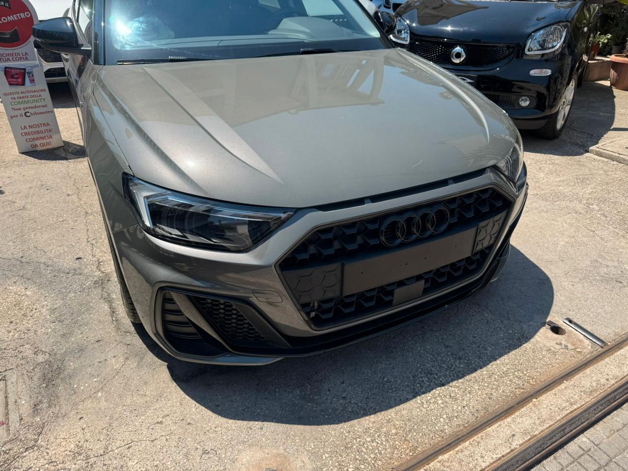 Audi A1 allstreet 30 TFSI Identity Contrast