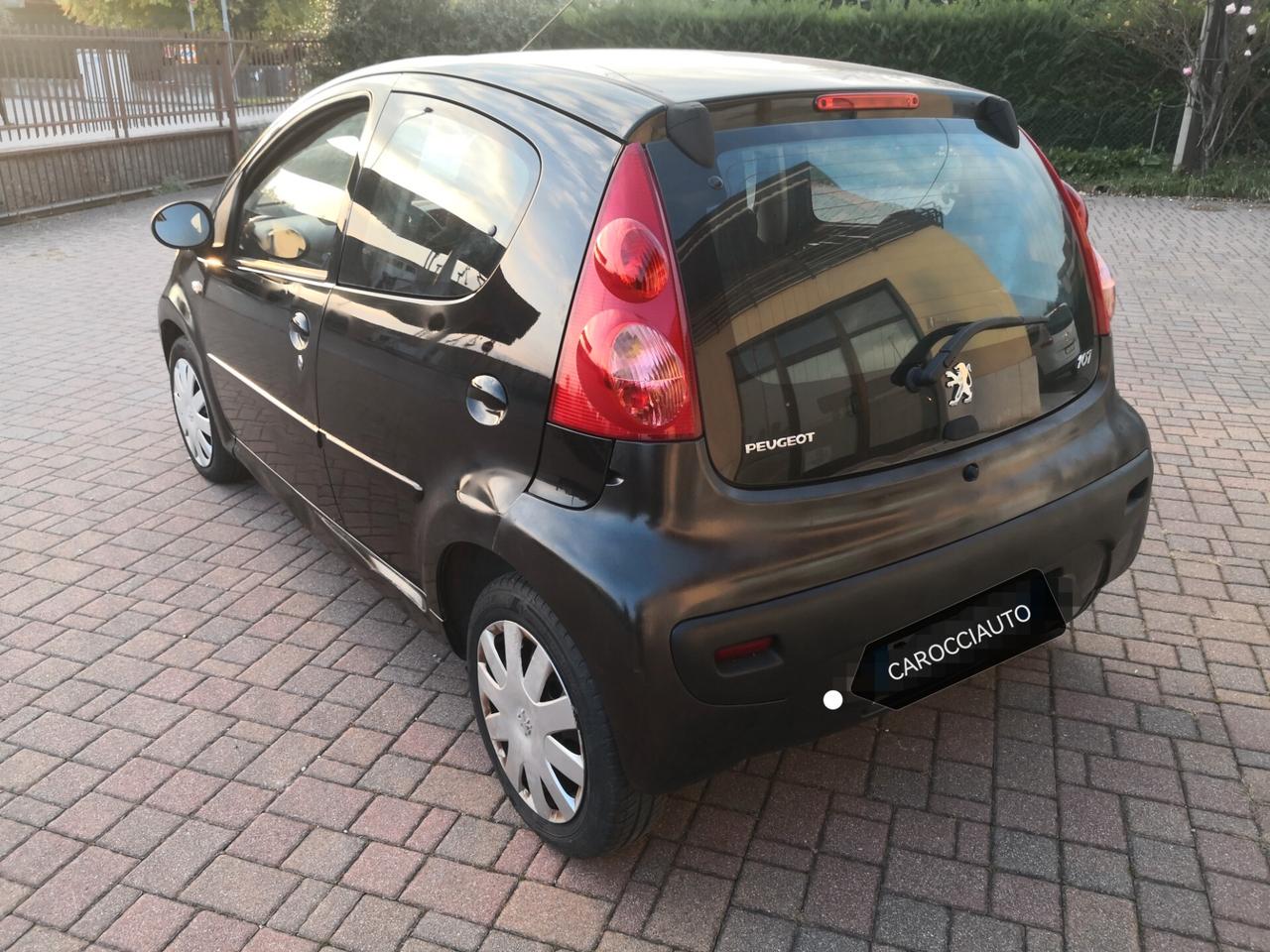 Peugeot 107 5p. Plaisir Aygo e C1 neopatentati