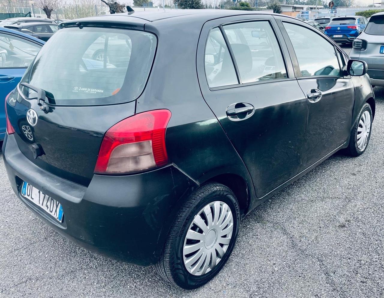 Toyota Yaris 1.3 5 porte
