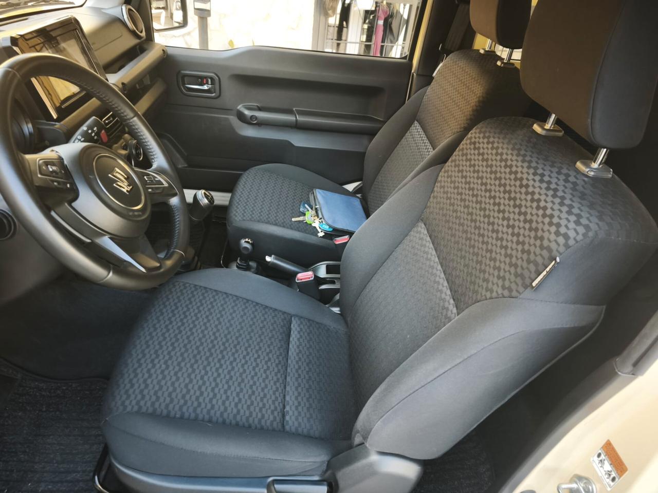 Suzuki Jimny 1.5 5MT Top 4 POSTI