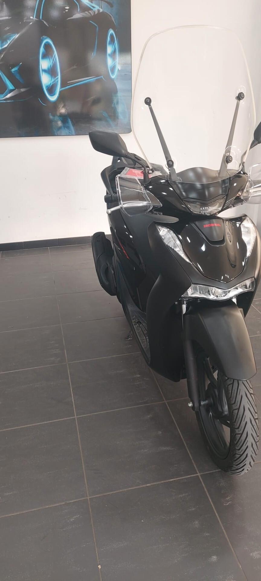 Honda SH 125 sport