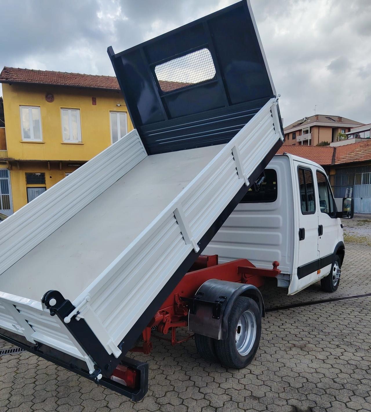 IVECO DAILY 35 c 14 DOPPIA CAB. RIBALTABILE