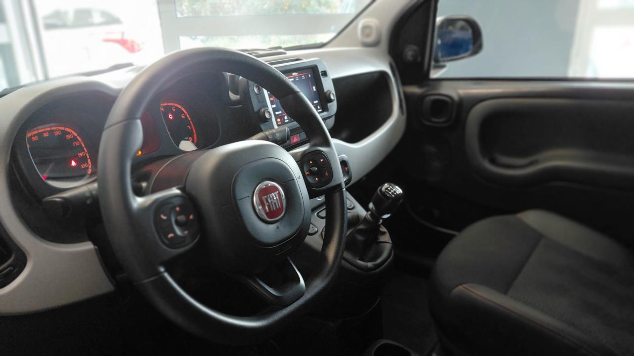 Fiat Panda 1.0 FireFly S&S Hybrid Garmin