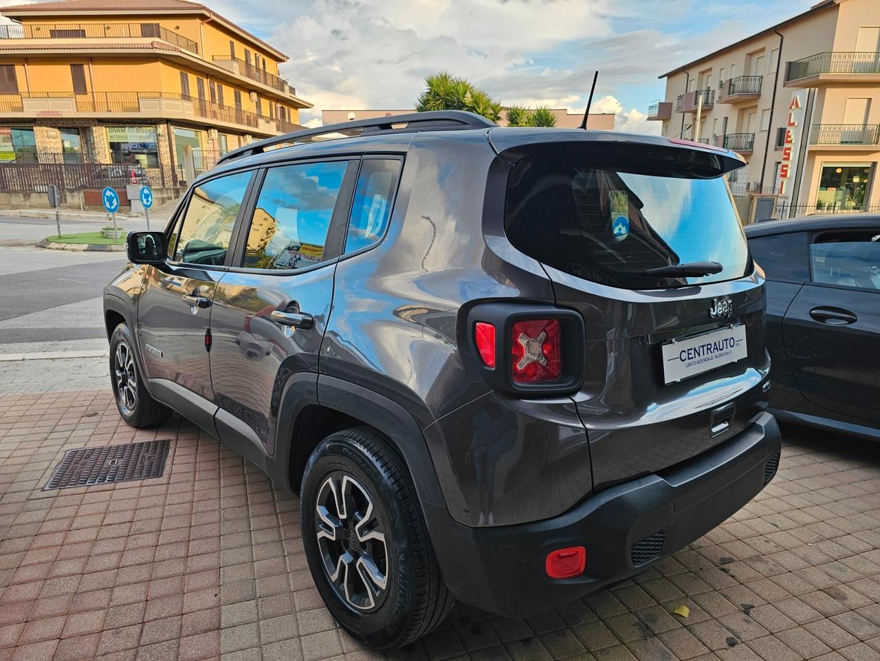 Jeep Renegade 1.6 Mjt DDCT 120 CV Longitude
