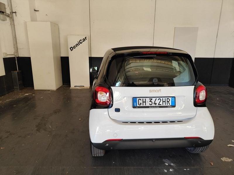 smart fortwo EQ Passion