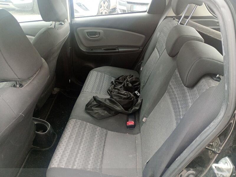 Toyota Yaris III 2015 Diesel 5p 1.4 d-4d Active E6