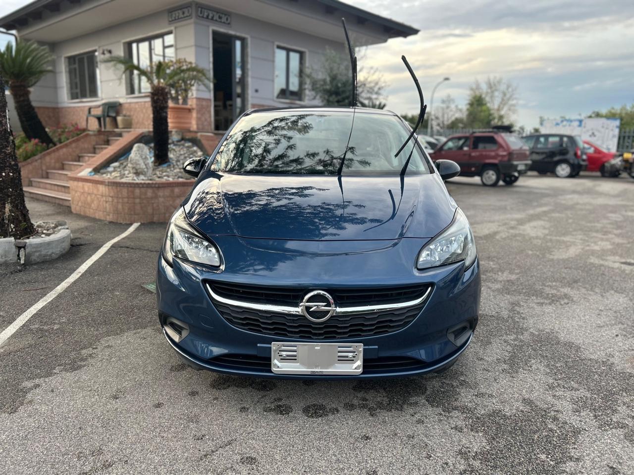 Opel Corsa 1.2 5 porte