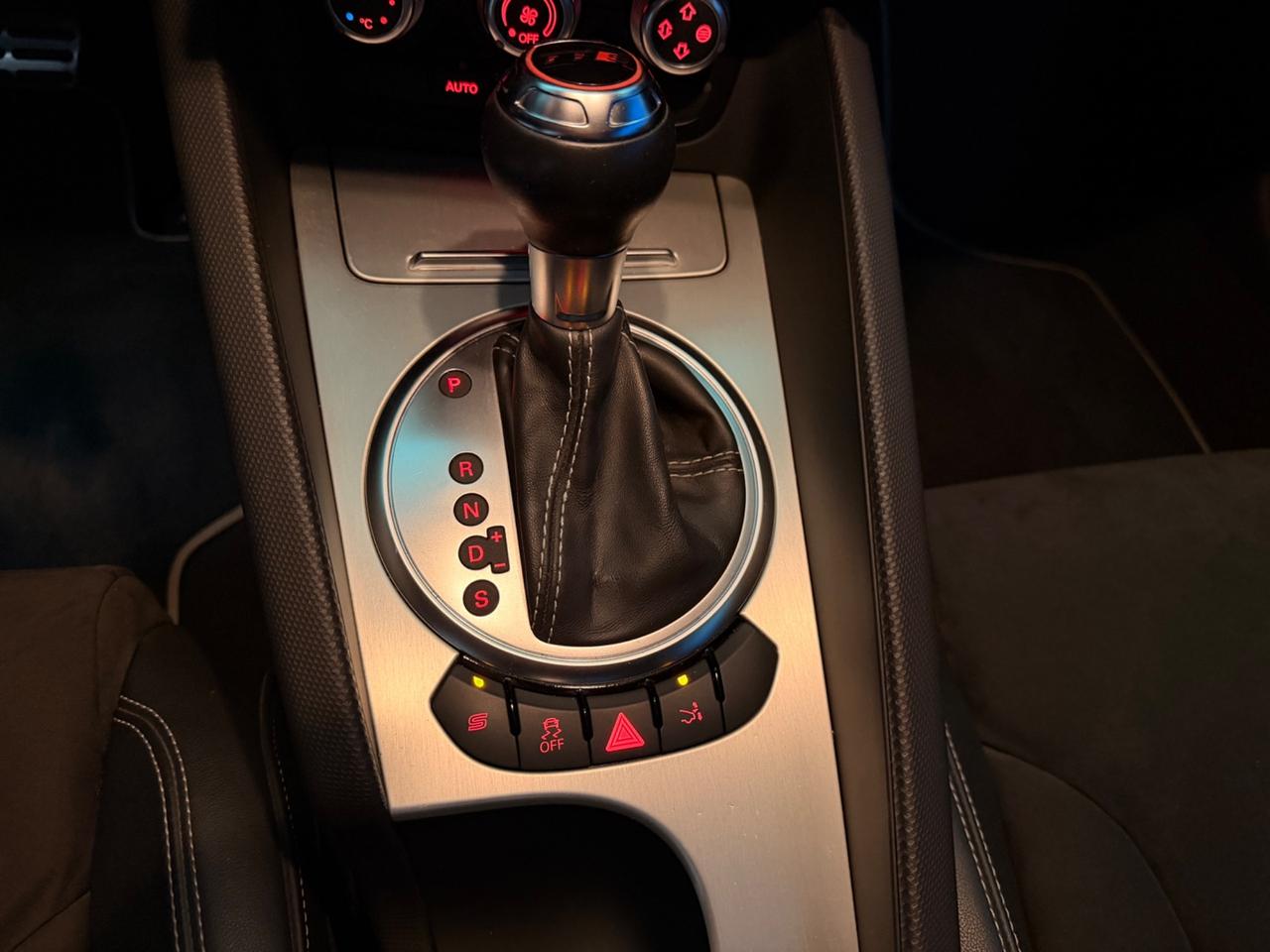 Audi TT TTS Coupé 2.0 TFSI 272 cv