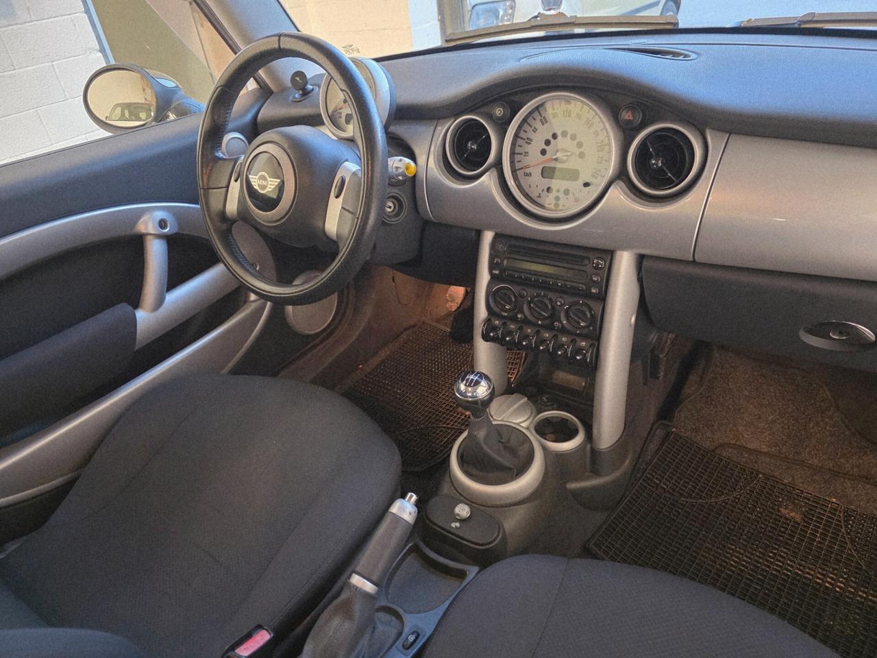 Mini 1.6 16V Cooper Neopatentati