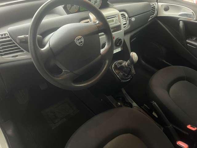 Lancia Ypsilon Ypsilon II 2007 1.2 8v Diva 69cv