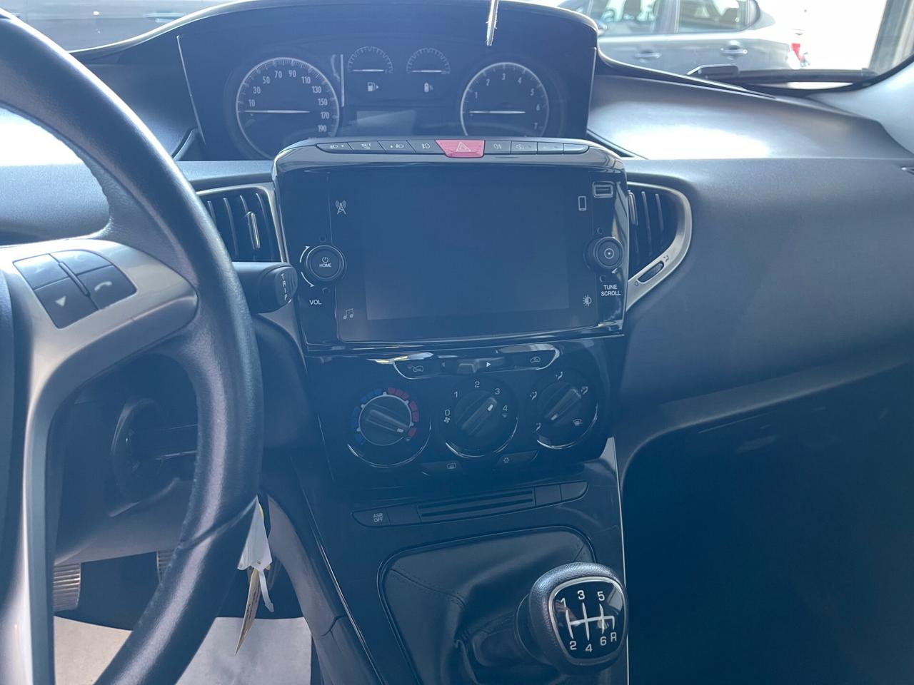 Lancia Ypsilon 1.0 70cv Hybrid Gold NO VINCOLO DI FINANZIAMENTO