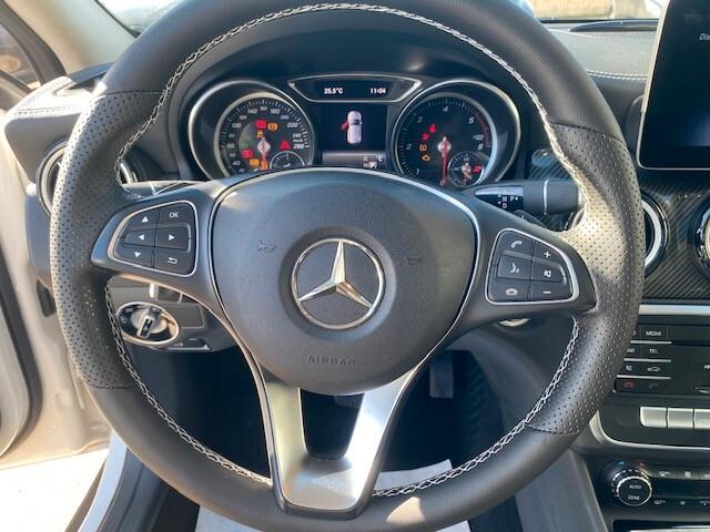 Mercedes-benz GLA 200 d Automatic Edition Tetto/Pelle/LED