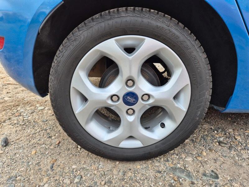 FORD Fiesta 6ª serie Bs Fiesta Ikon 1.2 16V 82...