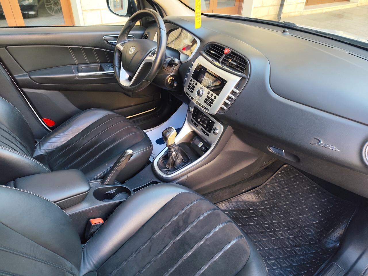 Lancia Delta 2.0 MJT 165CV PLATINO TETTO PELLE
