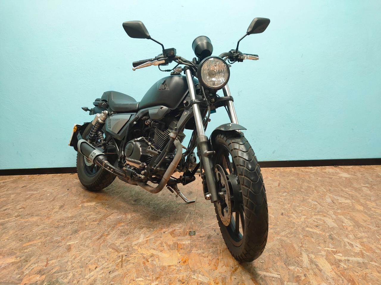 Keeway K-Light 125: personalità e maneggevolezza