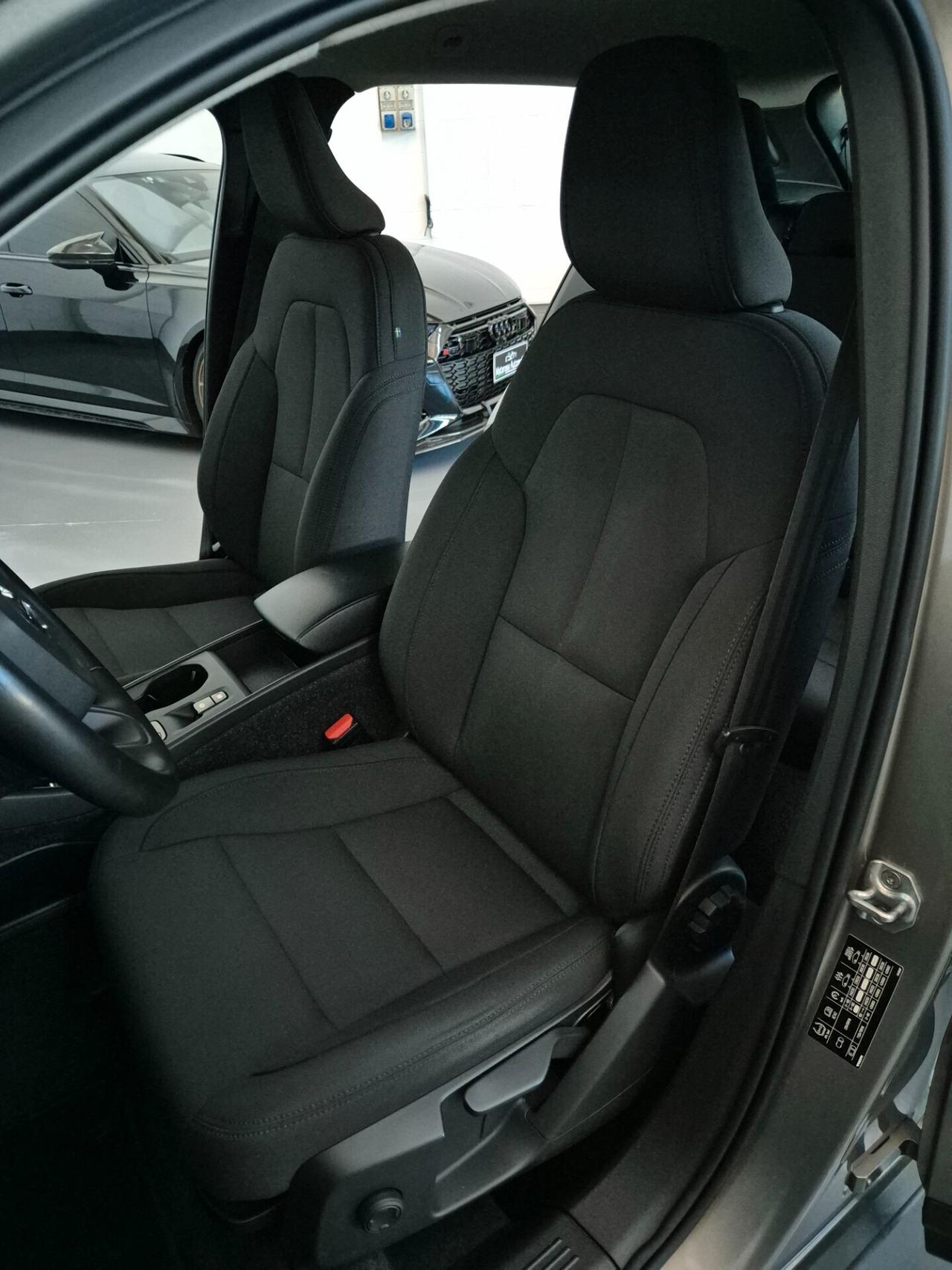 Volvo XC40 T4 Recharge 1.5cc 129cv AUTOCARRO 5PT