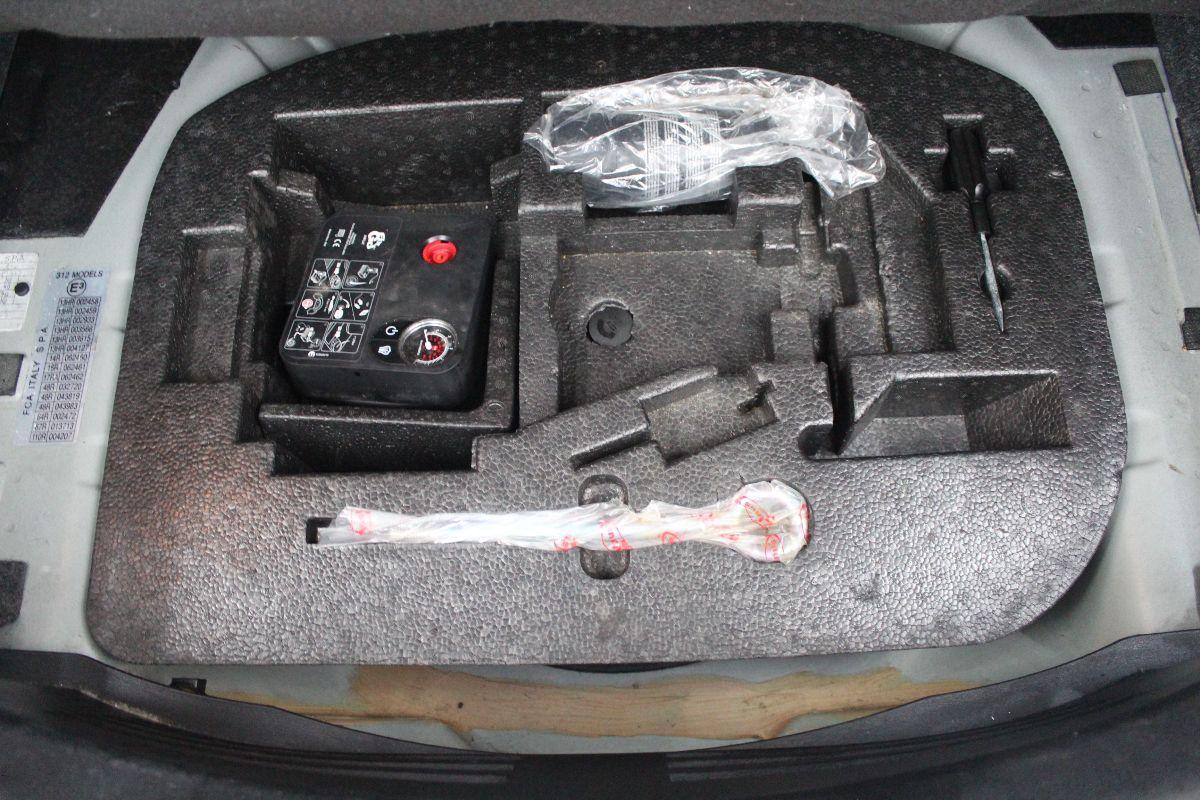 LANCIA - Ypsilon - 1.2 69 CV 5p. Silver