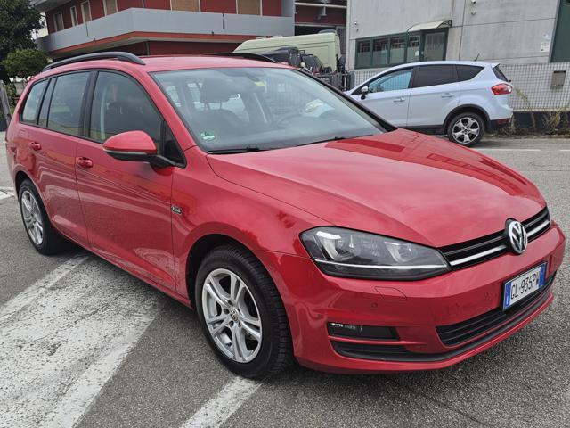 VOLKSWAGEN Golf Variant 1.6 tdi Highline Business DSG