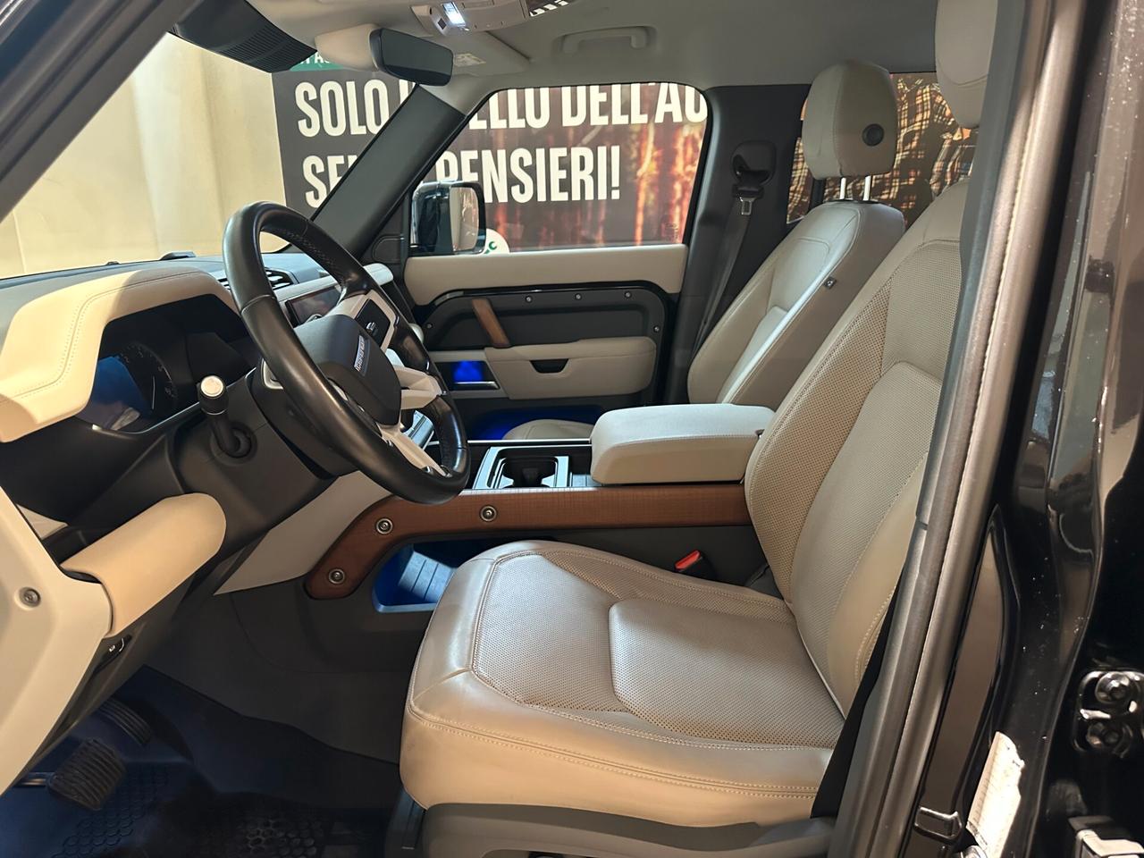 Land Rover Defender 110 3.0D I6 200 CV AWD Auto SE