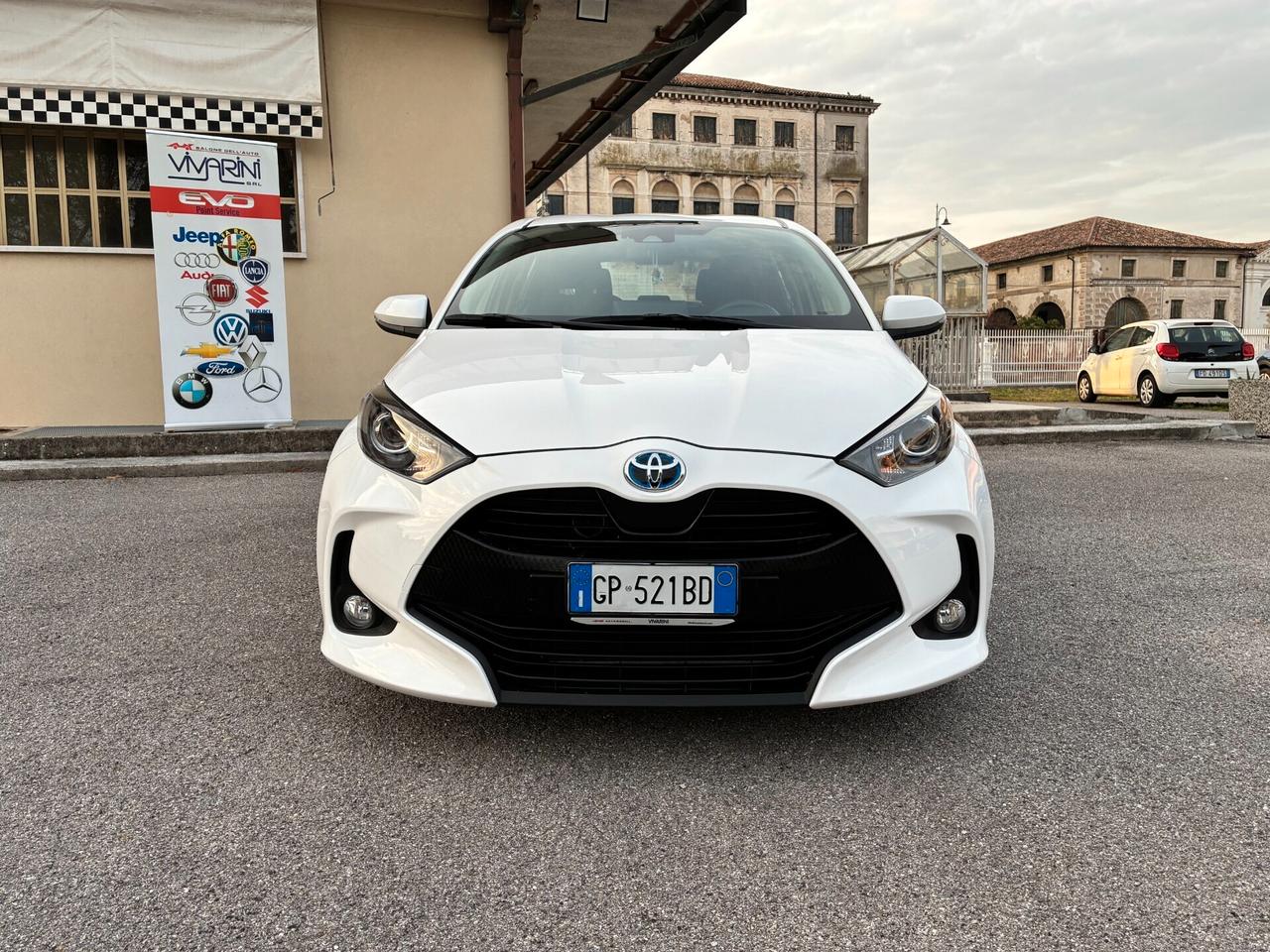 Toyota Yaris 1.5 Hybrid 5 porte Business