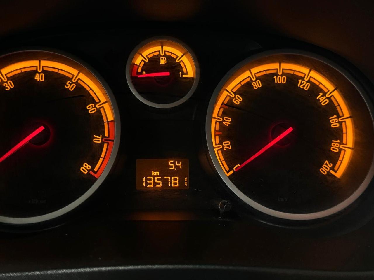 Opel Corsa 1.2 85CV 5 porte GPL