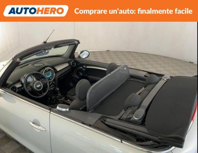 MINI Mini 1.5 Cooper D Cabrio