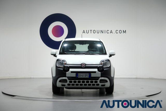 FIAT Panda 1.0 FIREFLY S&S HYBRID CITY CROSS NEOPATENTATI