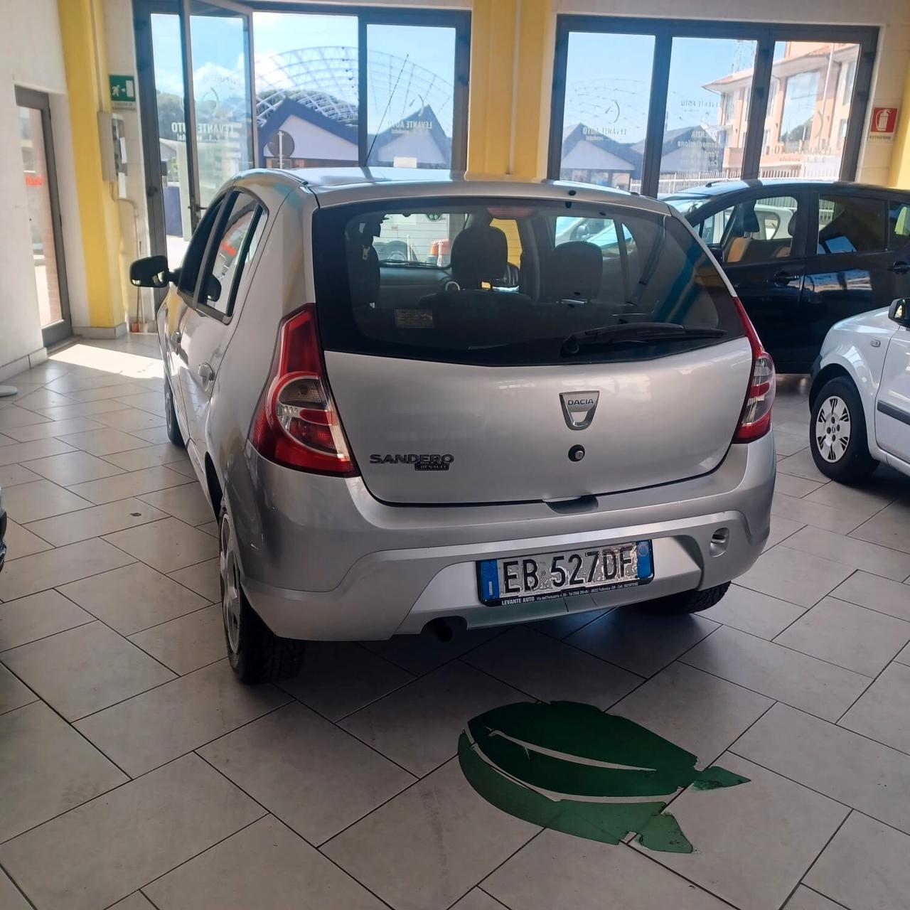 149.588 GPL DI FABBRICA SANDERO 1.4 PER NEOPATENTATI