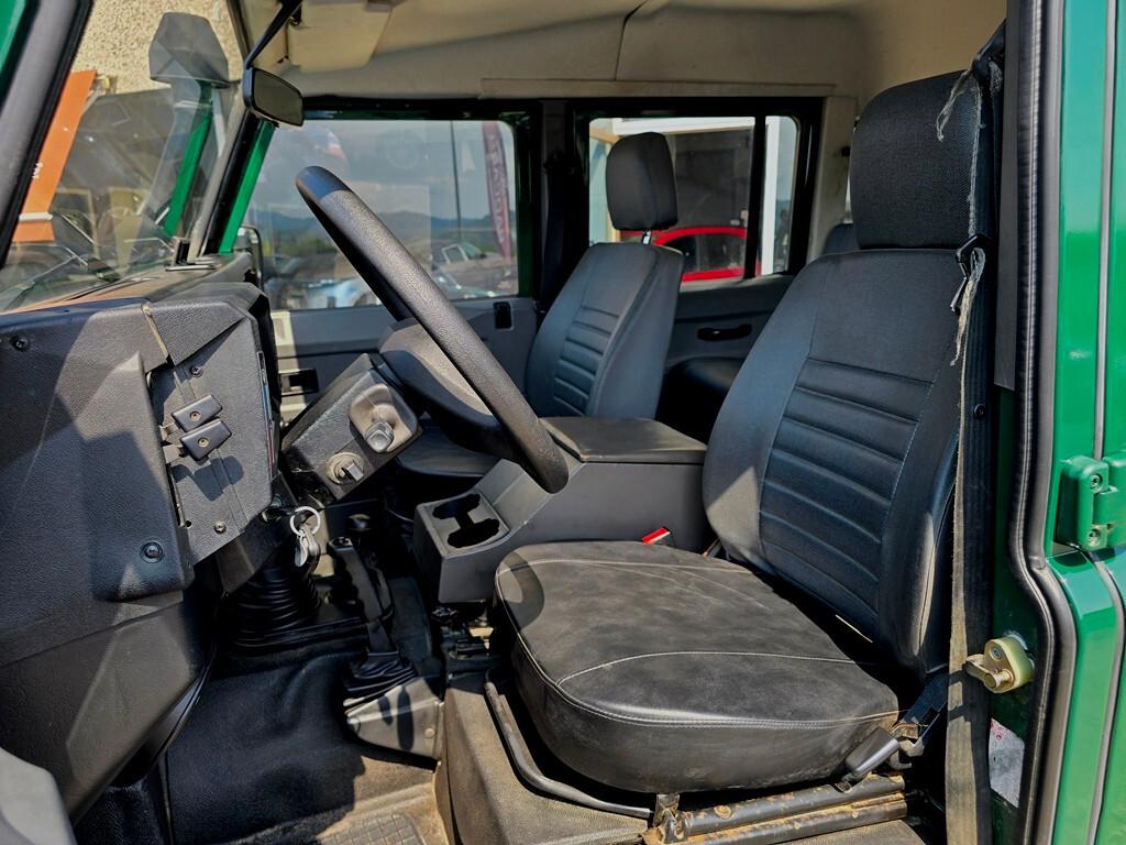 Land Rover Defender 110 TD5 CREW CAB "E"