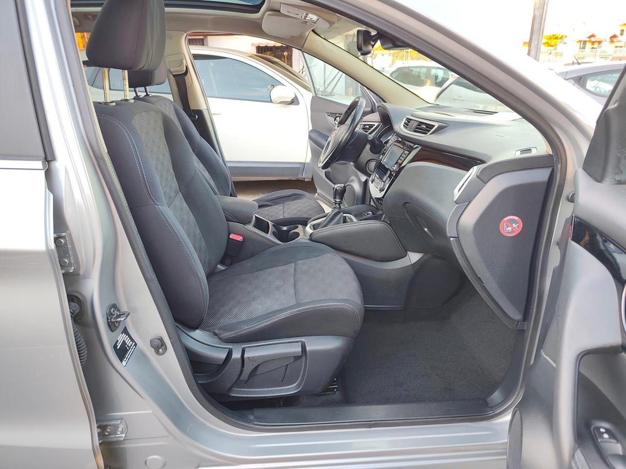 Nissan Qashqai 1.5 dCi 110 CV TETTO PANORAMICO