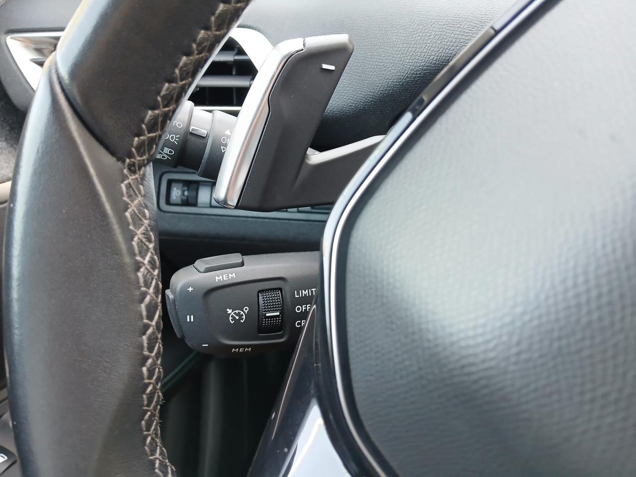 Peugeot 3008 BlueHDi 130 S&S EAT8 Allure