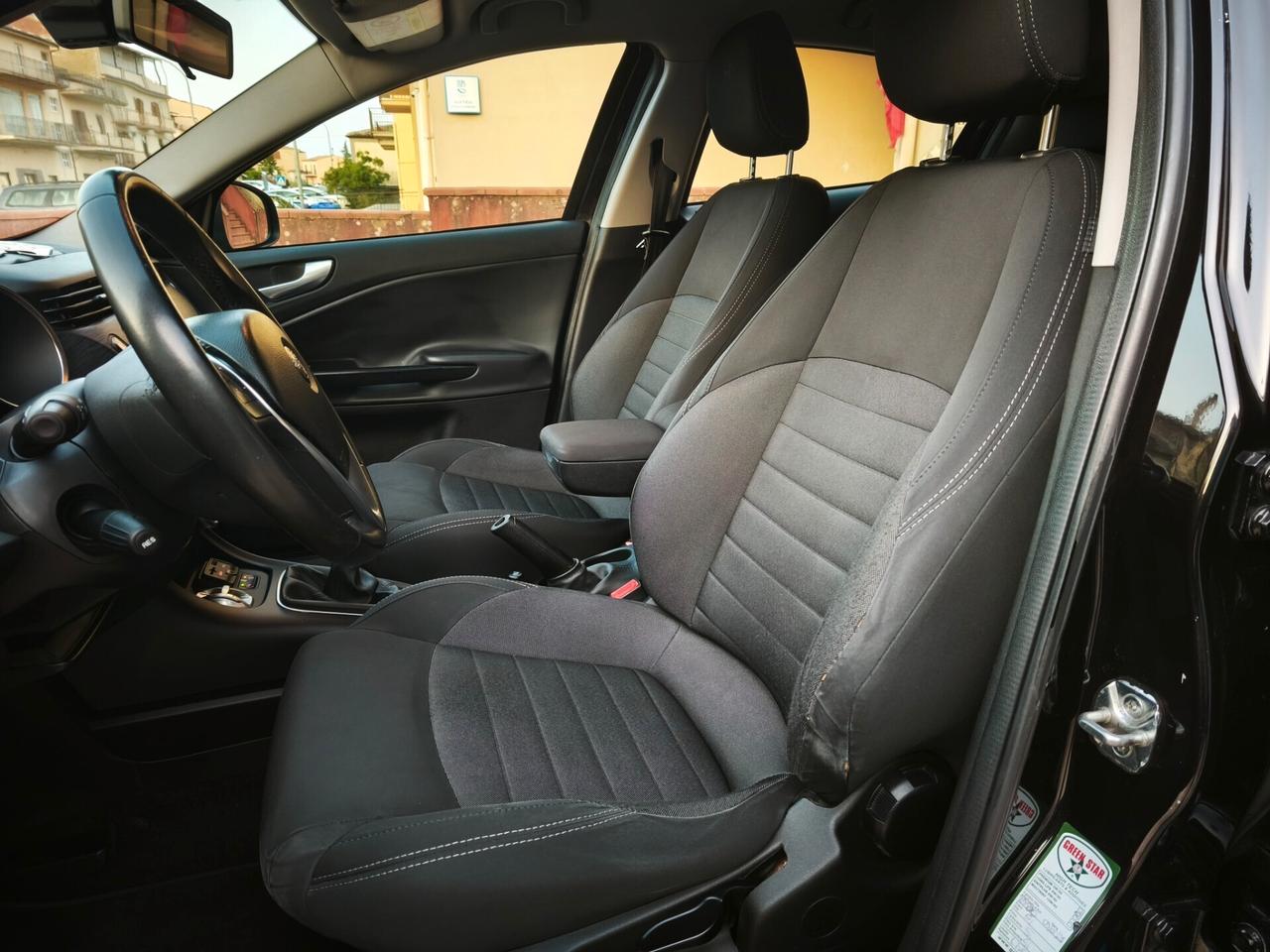 Alfa Romeo Giulietta 1.6 JTDm-2 120 CV Distinctive