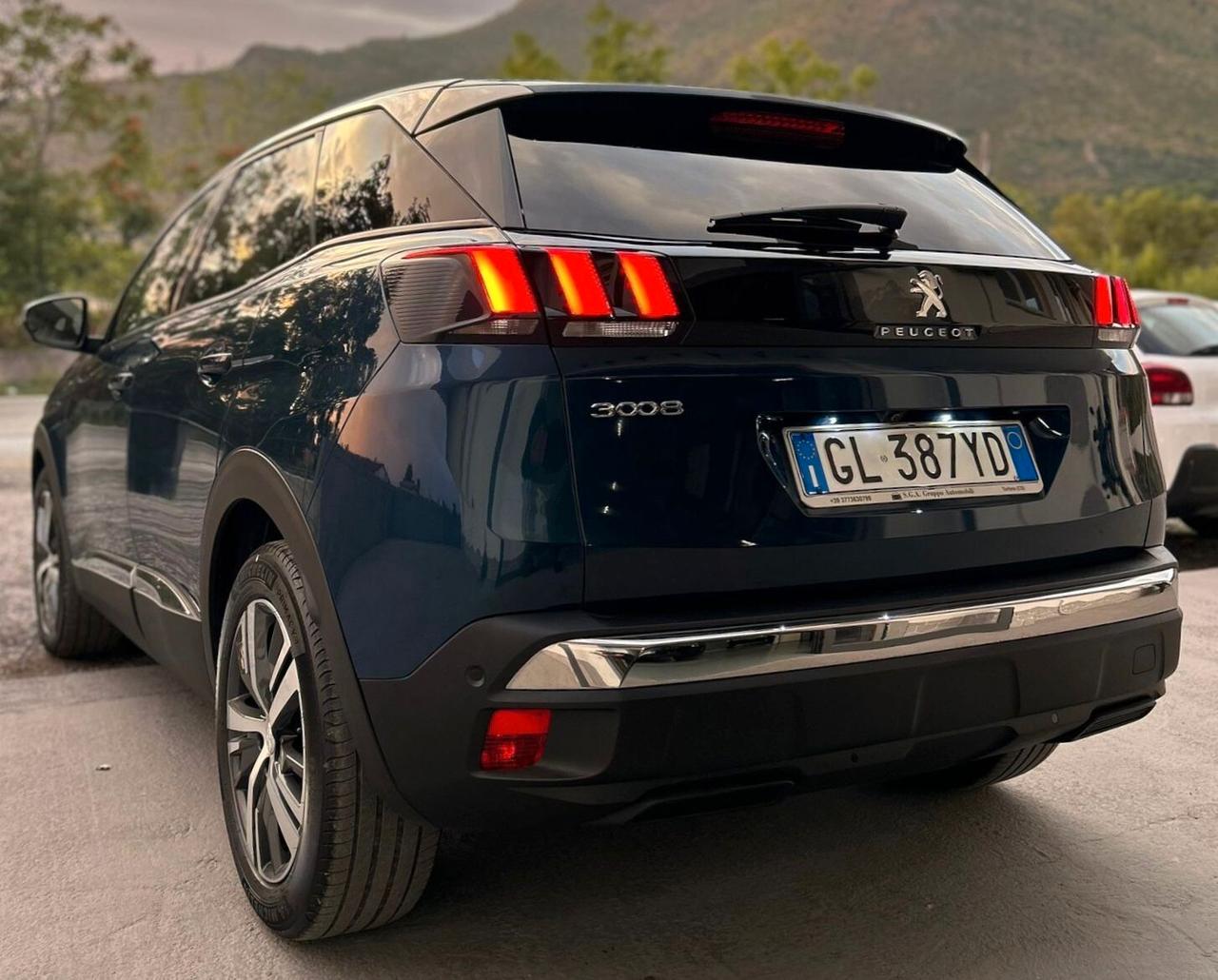 Peugeot 3008 BlueHDi 130 S&S EAT8 Allure