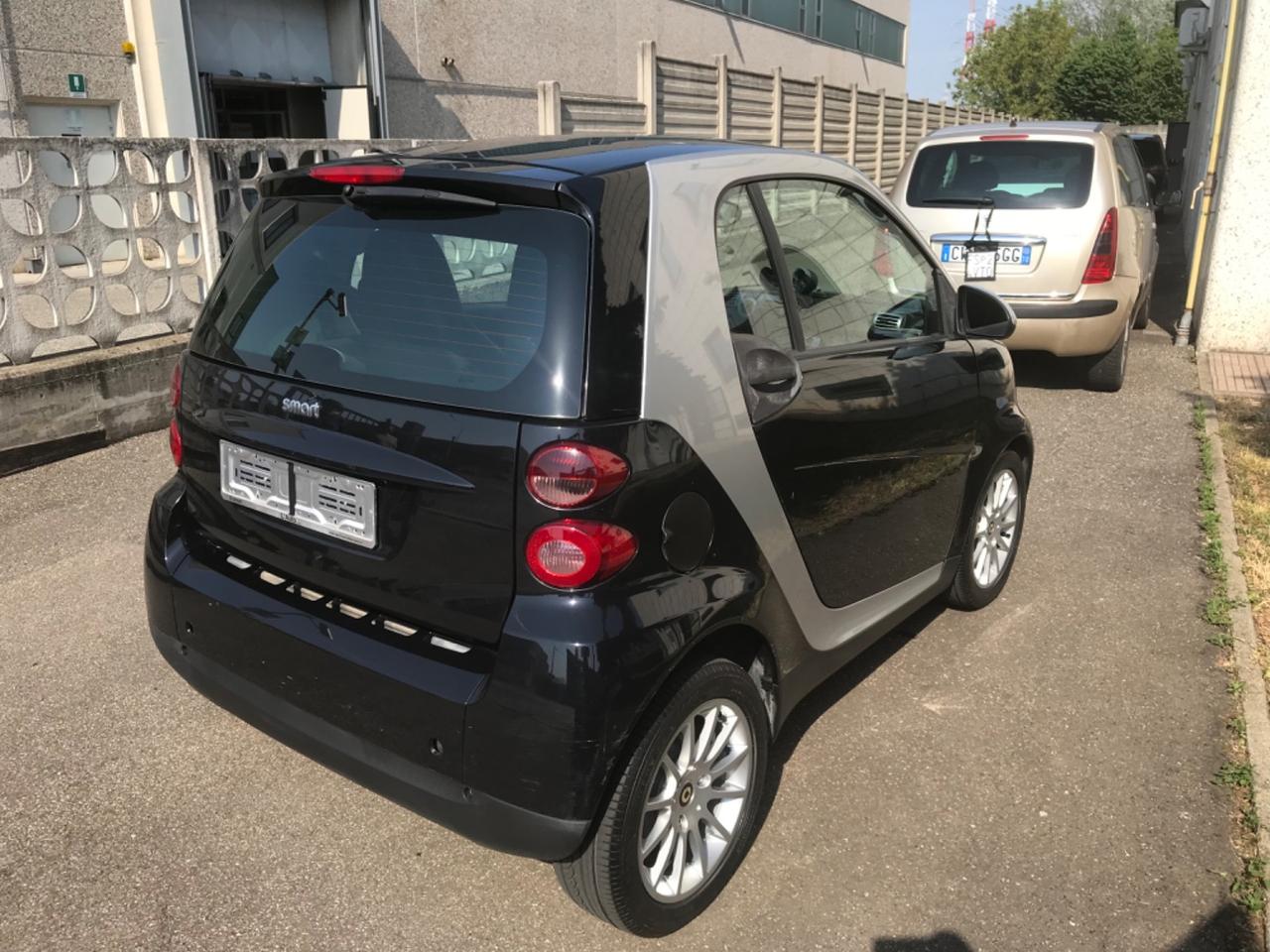 Smart ForTwo 1000 52 kW coup&eacute; passion