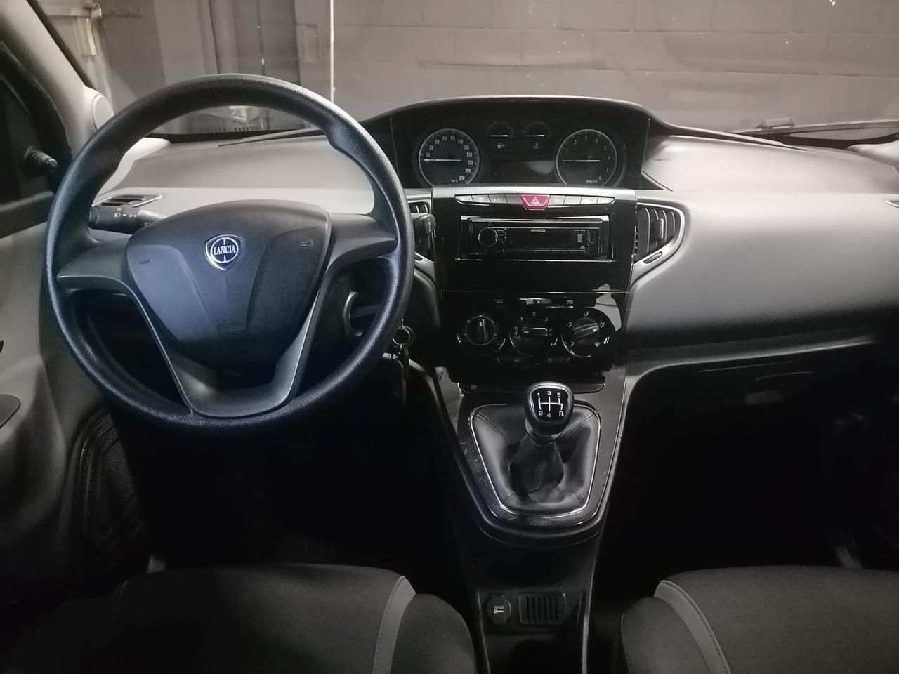 Lancia Ypsilon 1.2 69 CV 5 porte Gold Platinum