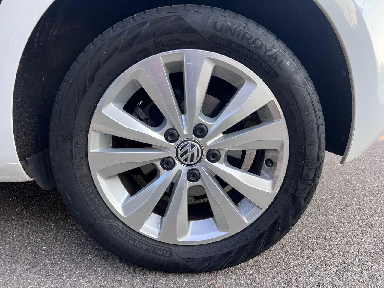 Volkswagen Golf 1.6 TDI BlueMotion Comfortli #7769