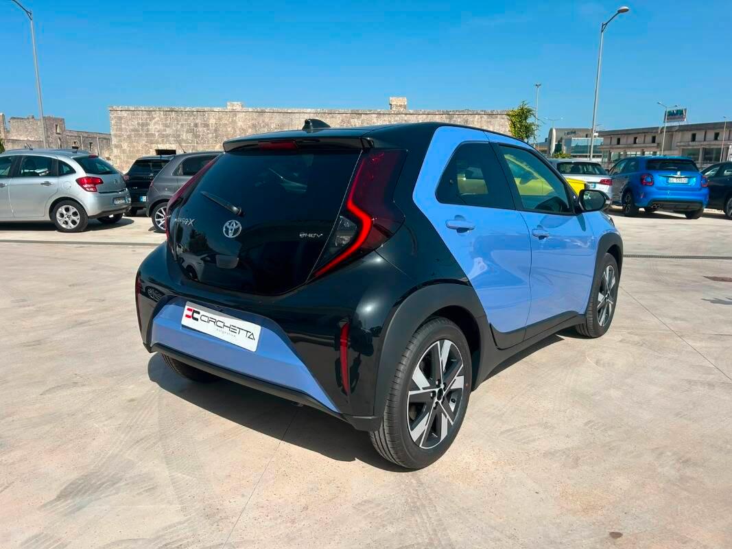 Toyota Aygo X 1.5 hybrid Icon e-cvt