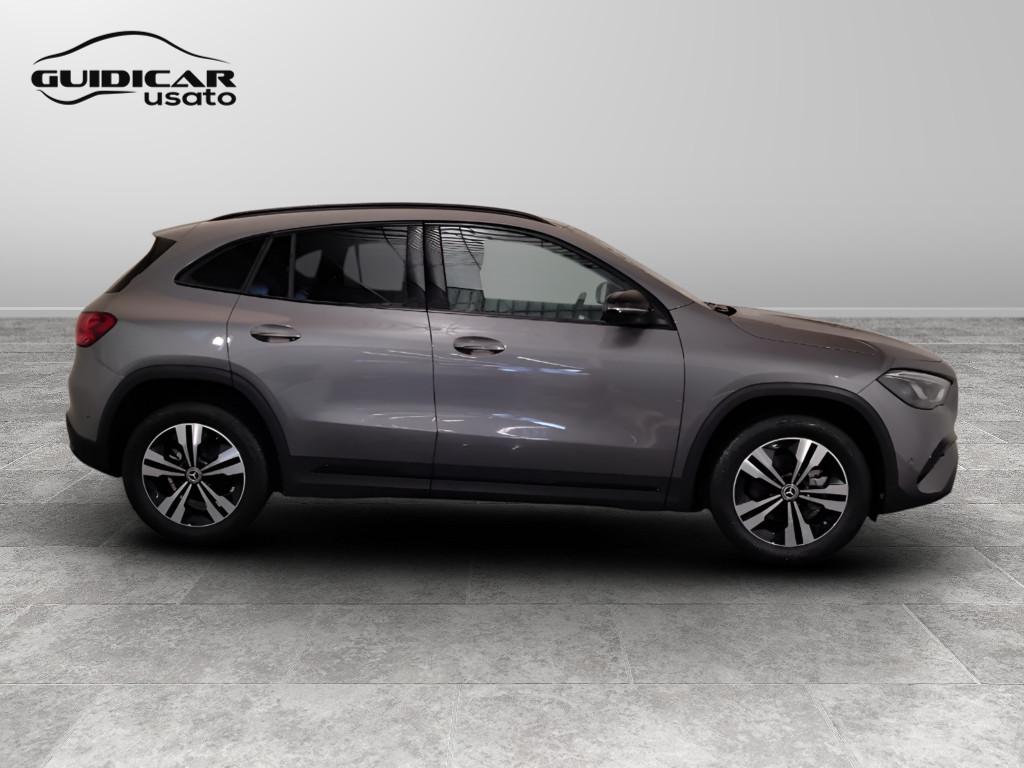 Mercedes-Benz GLA-H247 2023 - GLA 200 d Progressive Advanced auto