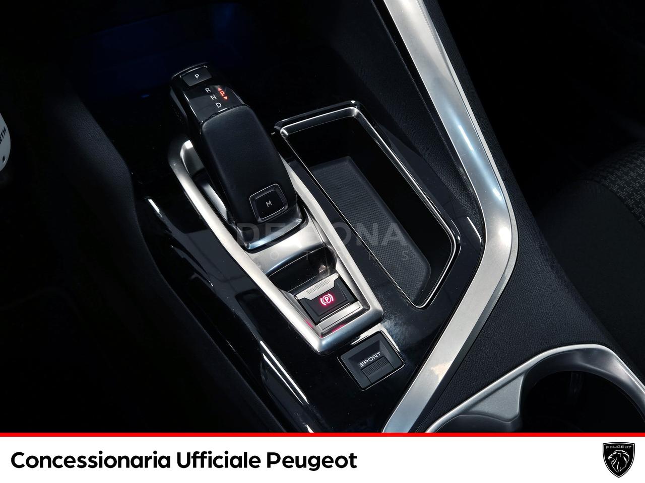 Peugeot 3008 1.5 bluehdi active s&s 130cv eat8