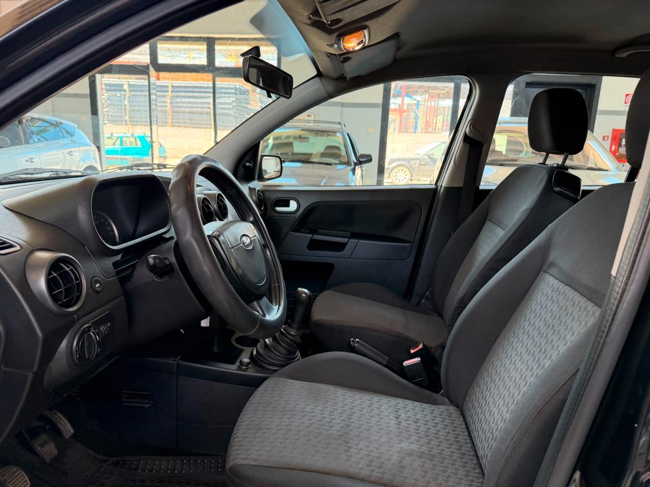 Ford Fusion 1.4 TDCi 5p. Collection 70cv